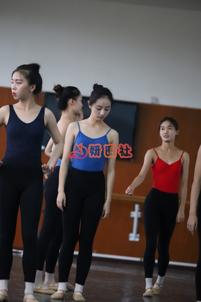 图片[2]-yantu40、练舞室实拍舞蹈学院妹子高清写真合集5.6G-妍图社