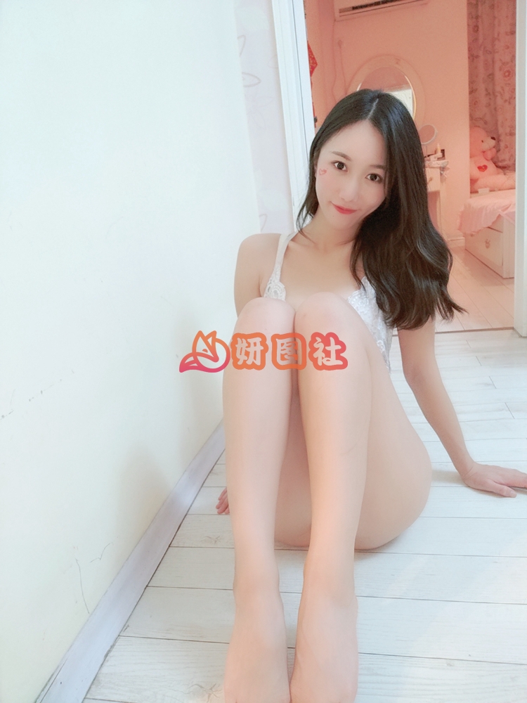yantu32、斗鱼网红小小玉酱写真合集附自拍视频[23套109V1.75G]带视频-妍图社