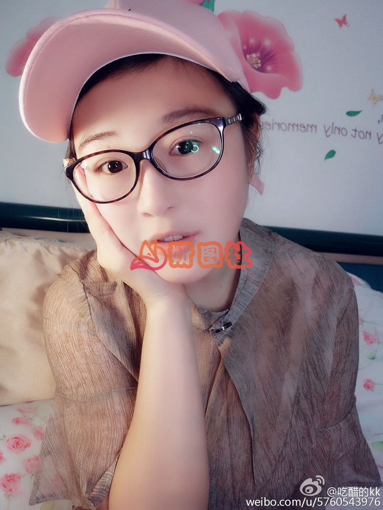 图片[1]-yantu57、童颜巨乳吃醋的KK写真合集附相册视频[400P60V1.72G]-妍图社