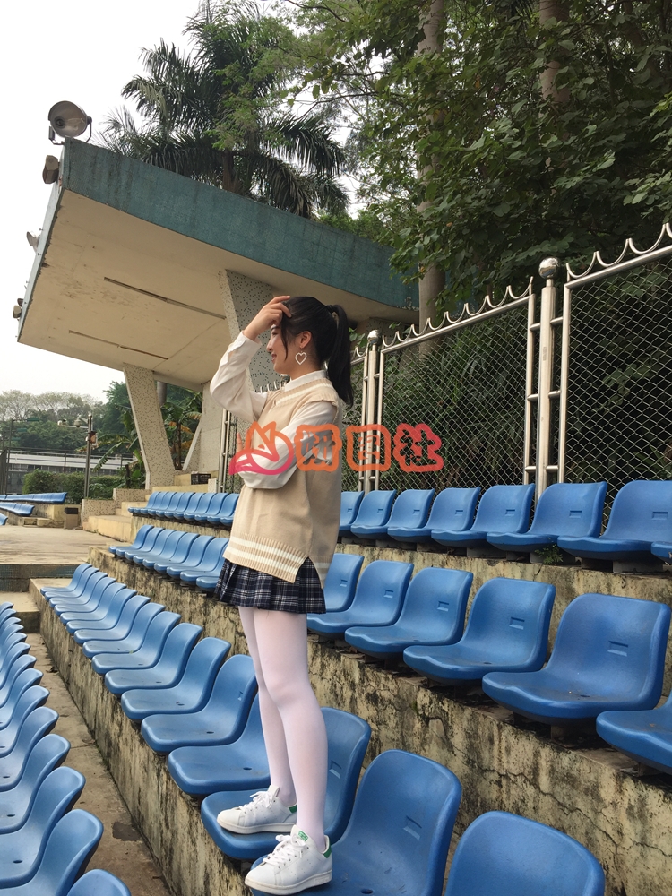 图片[2]-yantu169、大学生拍摄最爱帆布鞋系列摄影写真合集[13套4.07G]-妍图社