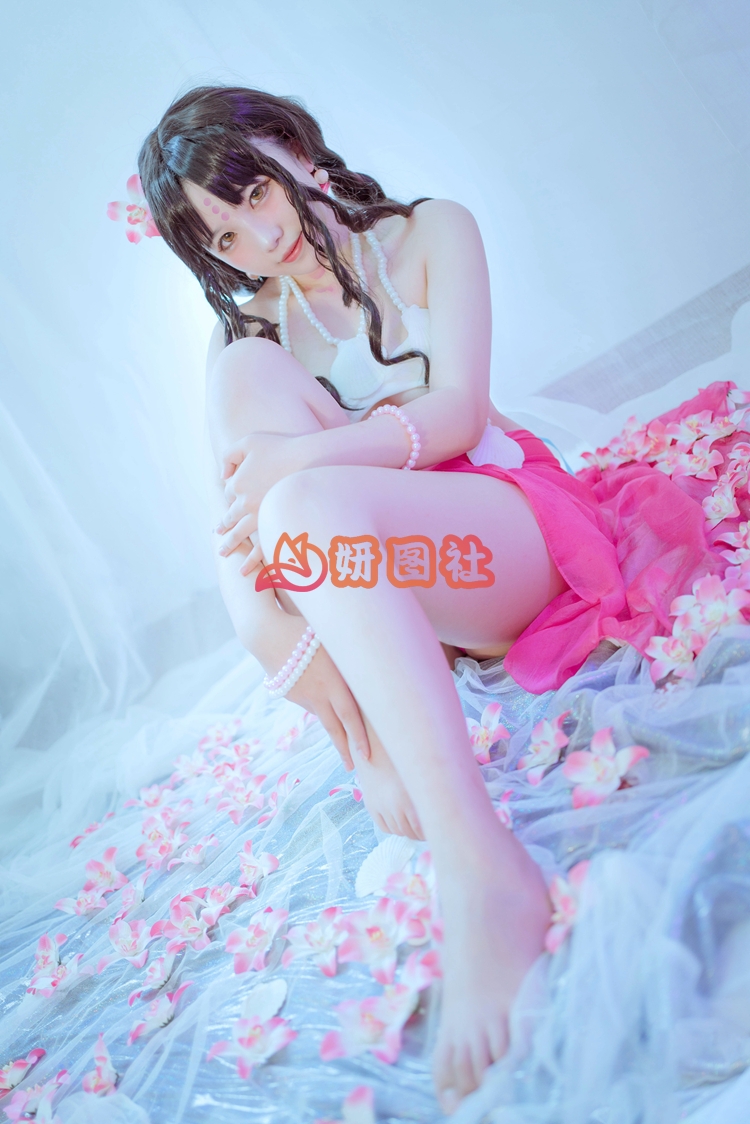 yantu157、美女Coser@阿半今天很开心写真合集[13套1.48G]-妍图社